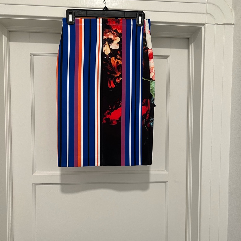 clover canyon grecian bouquet pencil skirt